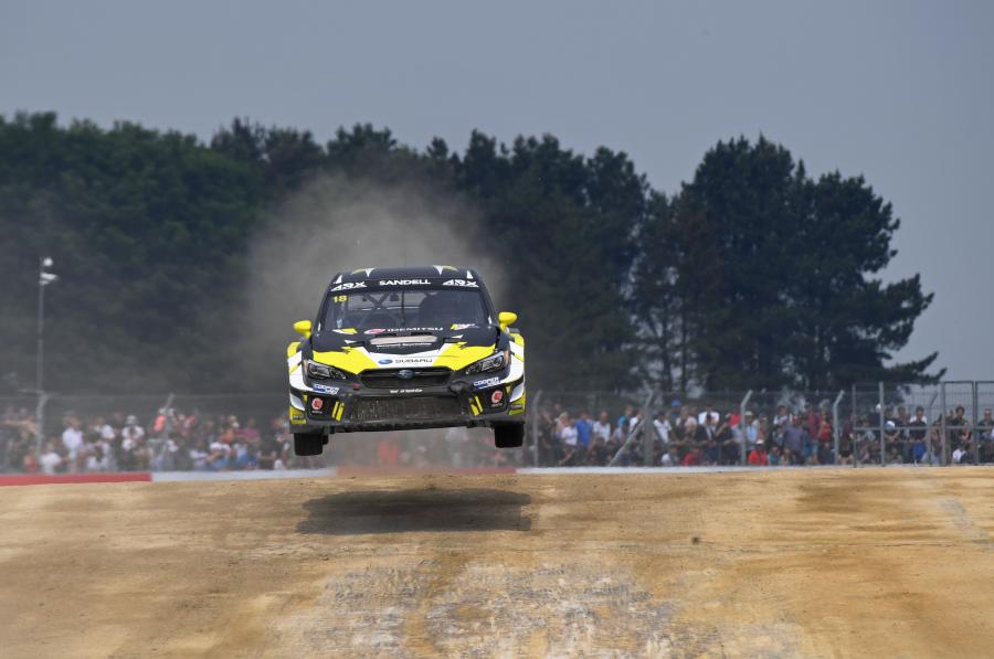  Subaru WRX STI Rallycross 2018 года  (фото 14 из 15)